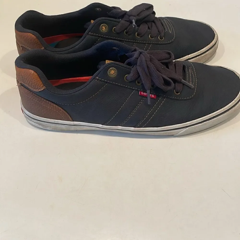 Levis levi men